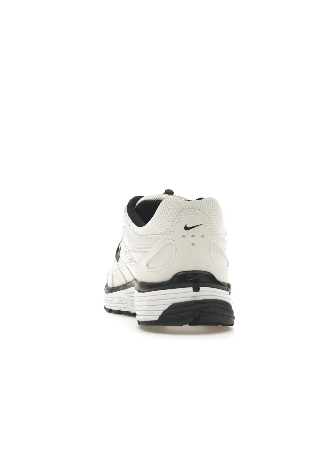Женские кроссовки Lifestyle Nike P-6000 — изображение 4 из 4, серебристый черный