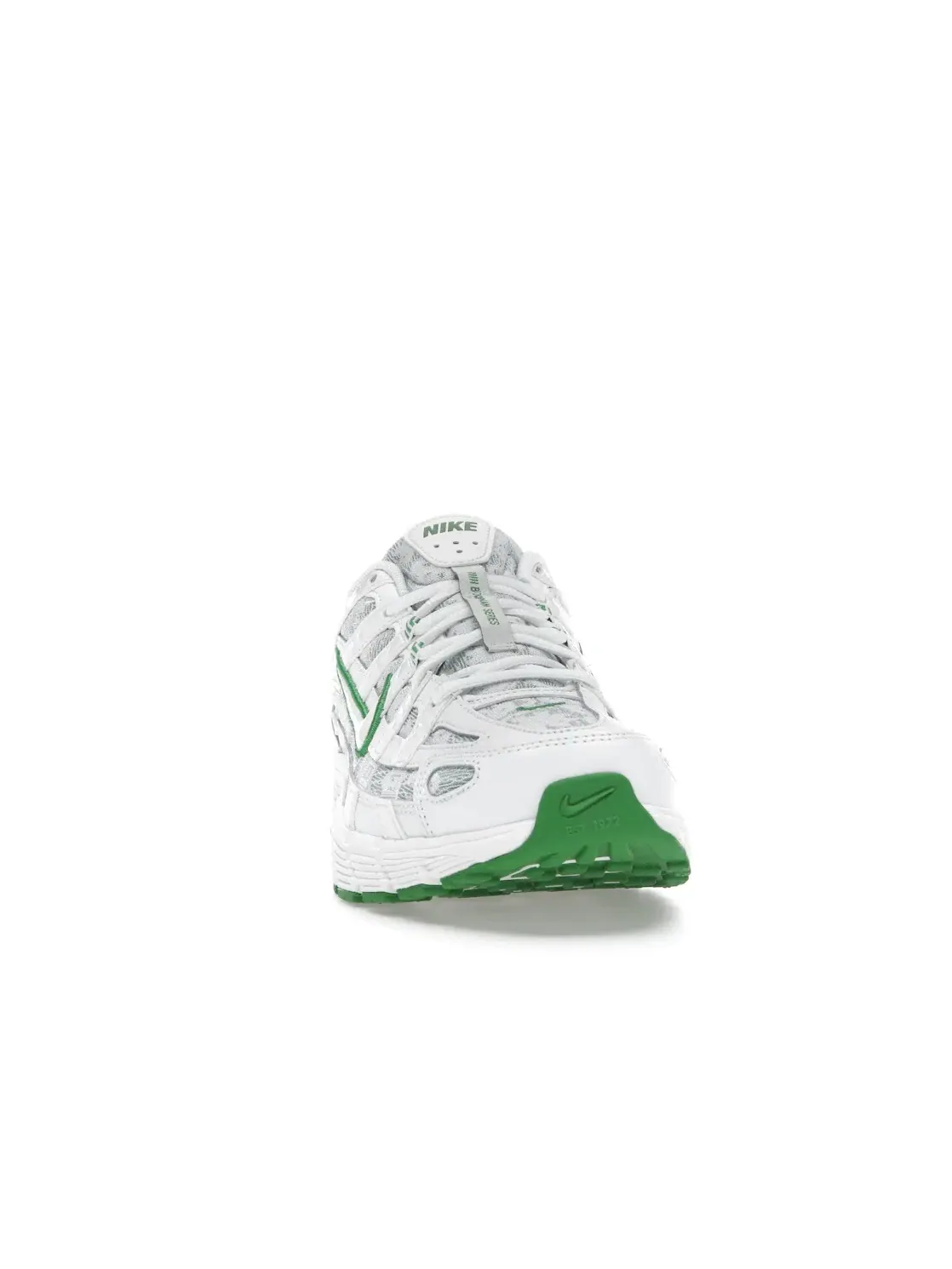 Женские кроссовки Lifestyle Nike P-6000 — изображение 2 из 4, белый зеленый белый