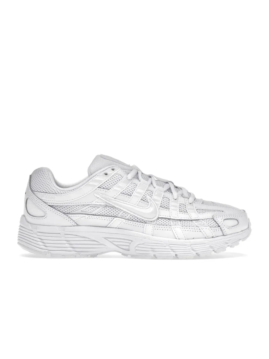Женские кроссовки Lifestyle с перфорированным верхом Nike P-6000 — изображение 1 из 4, белый/платиновый-белый