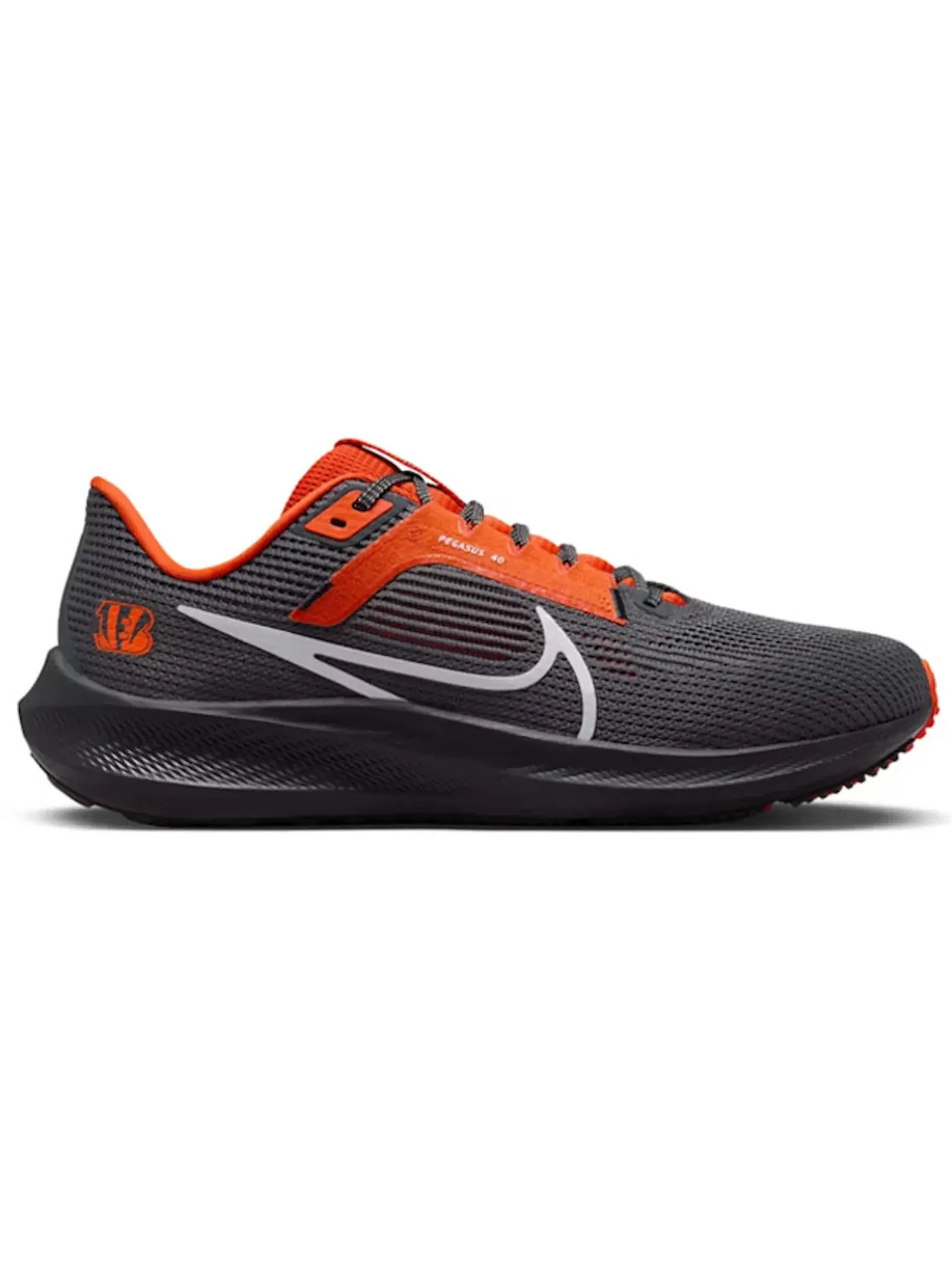 Мужские кроссовки для бега Nike Pegasus 40 Nike — изображение 1 из 1, оранжевый/черный/белый