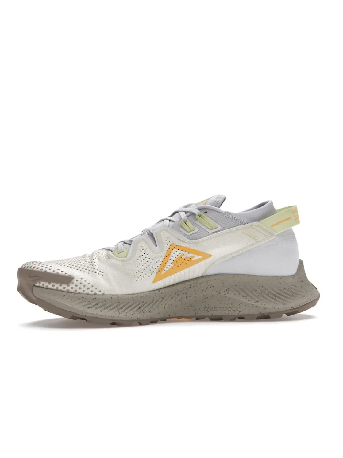Женские кроссовки для бега с амортизацией Nike Pegasus Trail 2 — изображение 3 из 4, платиновый/--оранжевый