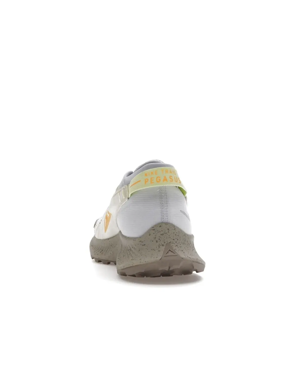 Женские кроссовки для бега с амортизацией Nike Pegasus Trail 2 — изображение 4 из 4, платиновый/--оранжевый