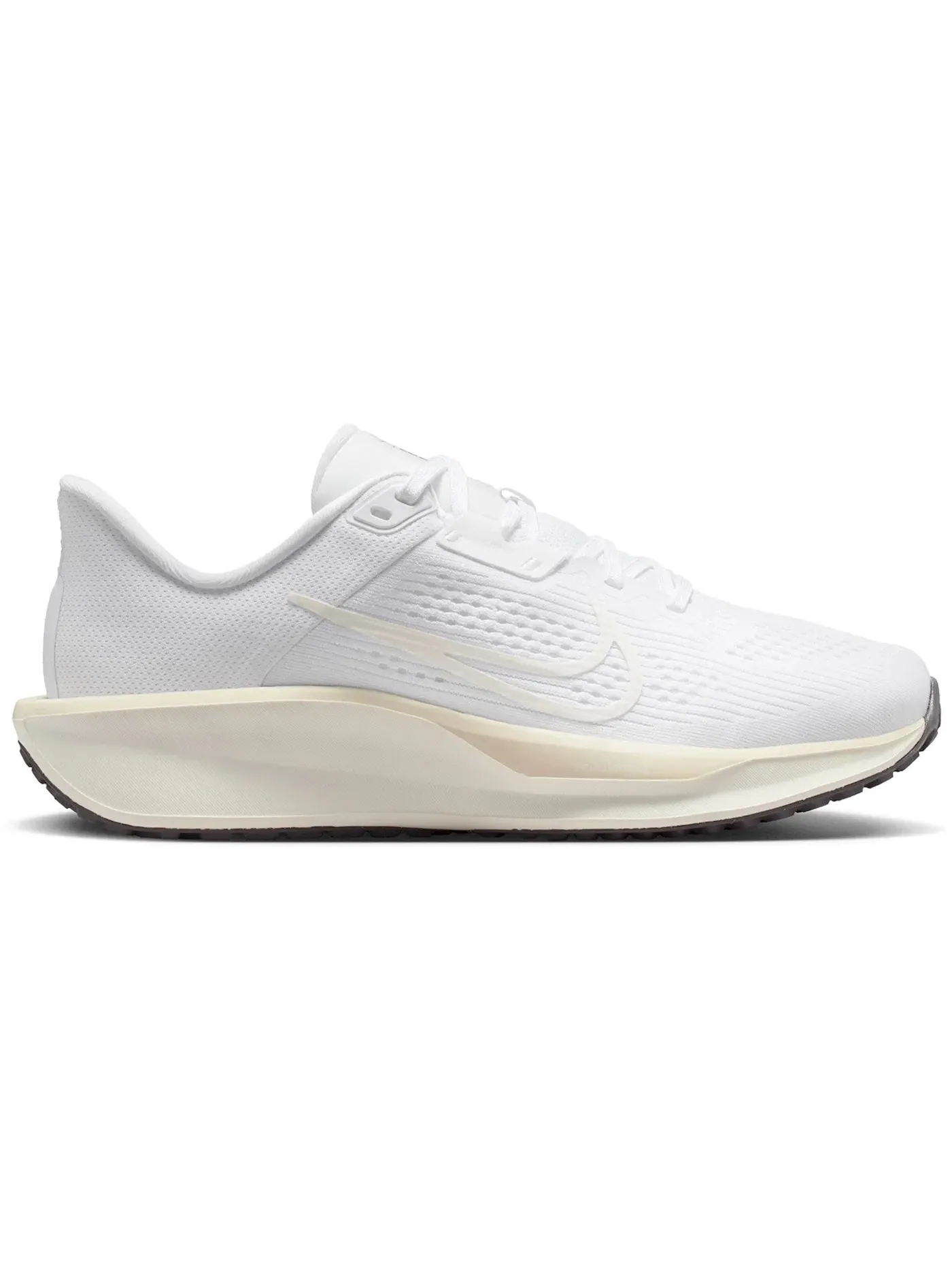 Женские кроссовки для бега Nike Quest 6 — изображение 1 из 1, белый