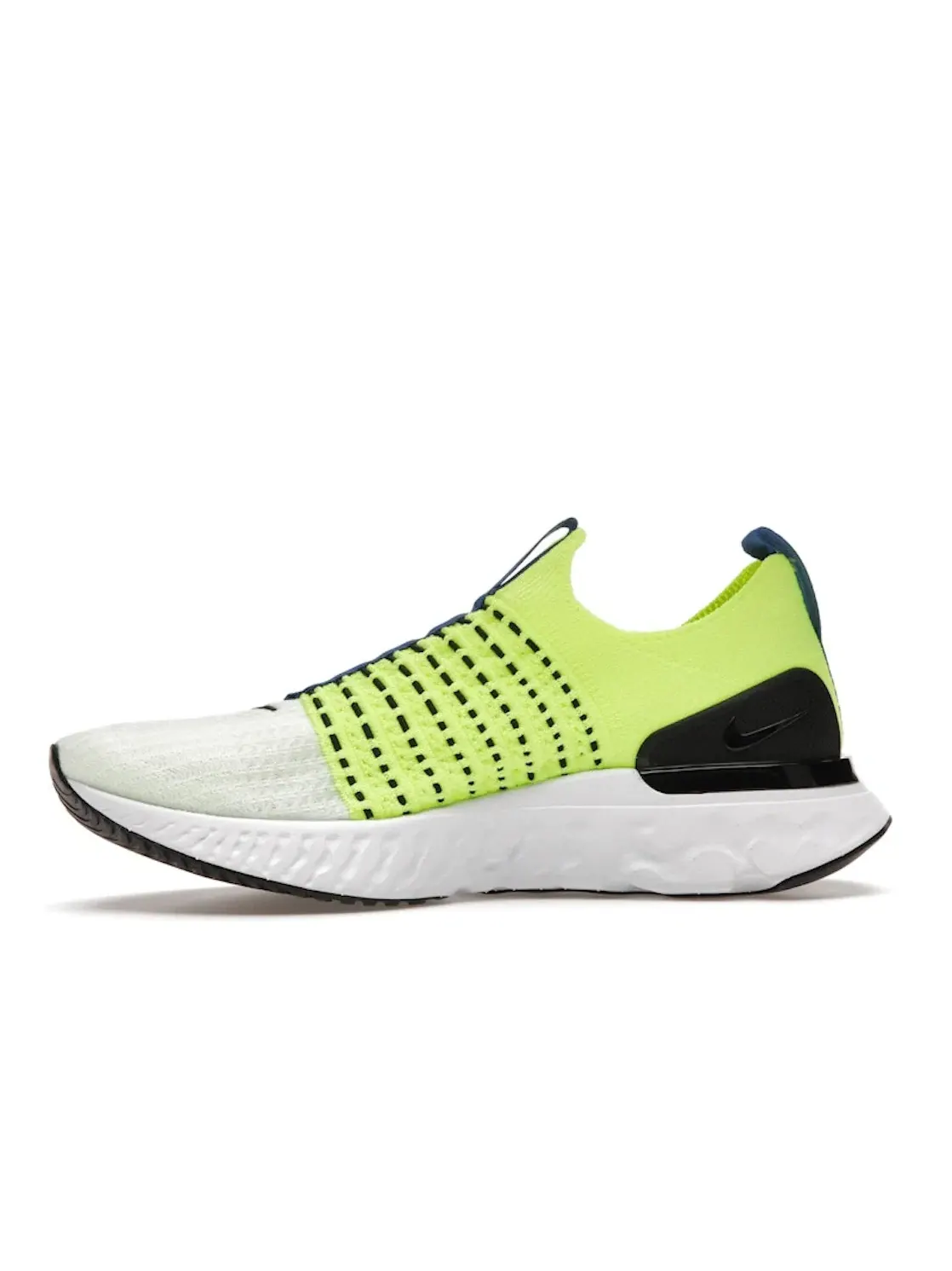 Мужские кроссовки с технологией React Flyknit Nike React Phantom Run Flyknit 2 Nike — изображение 3 из 4, белый//черный