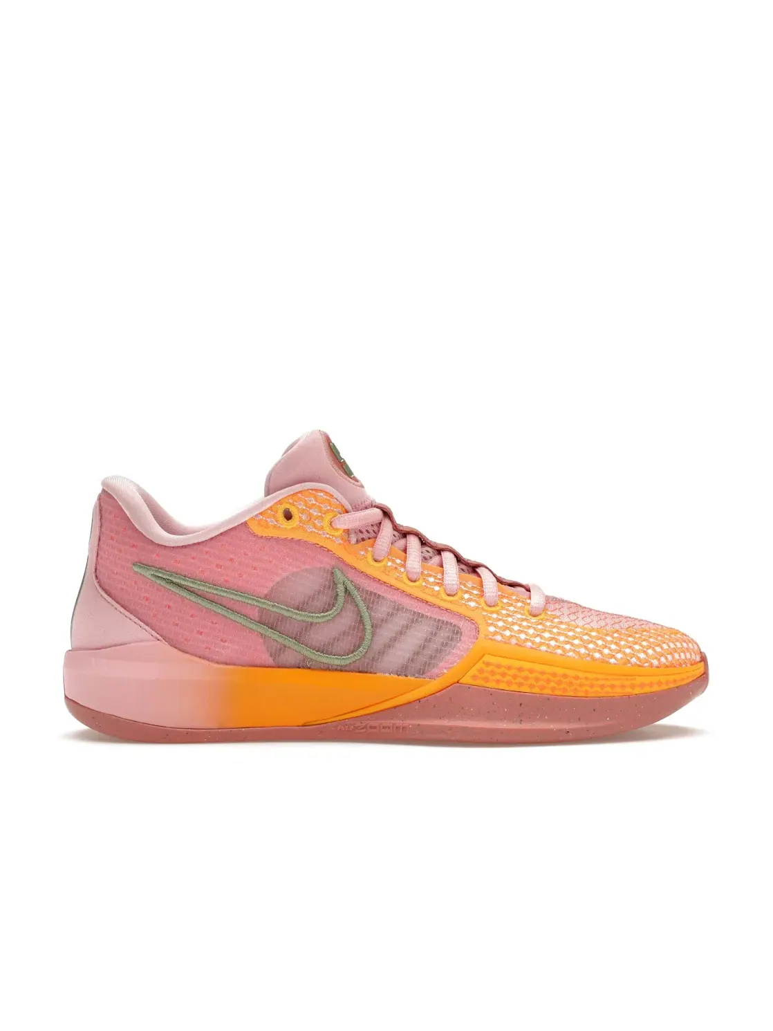 Женские кроссовки для баскетбола с цветовой гаммой Nike Sabrina 1 Nike — изображение 1 из 4