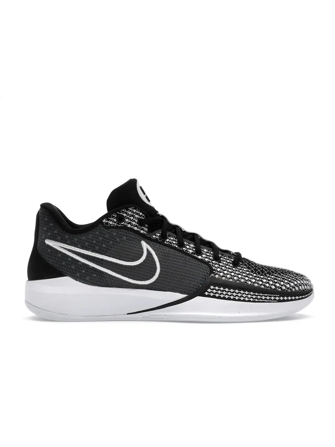 Женские кроссовки для бега Nike Sabrina 1 TB — изображение 1 из 4, черный/черный/белый