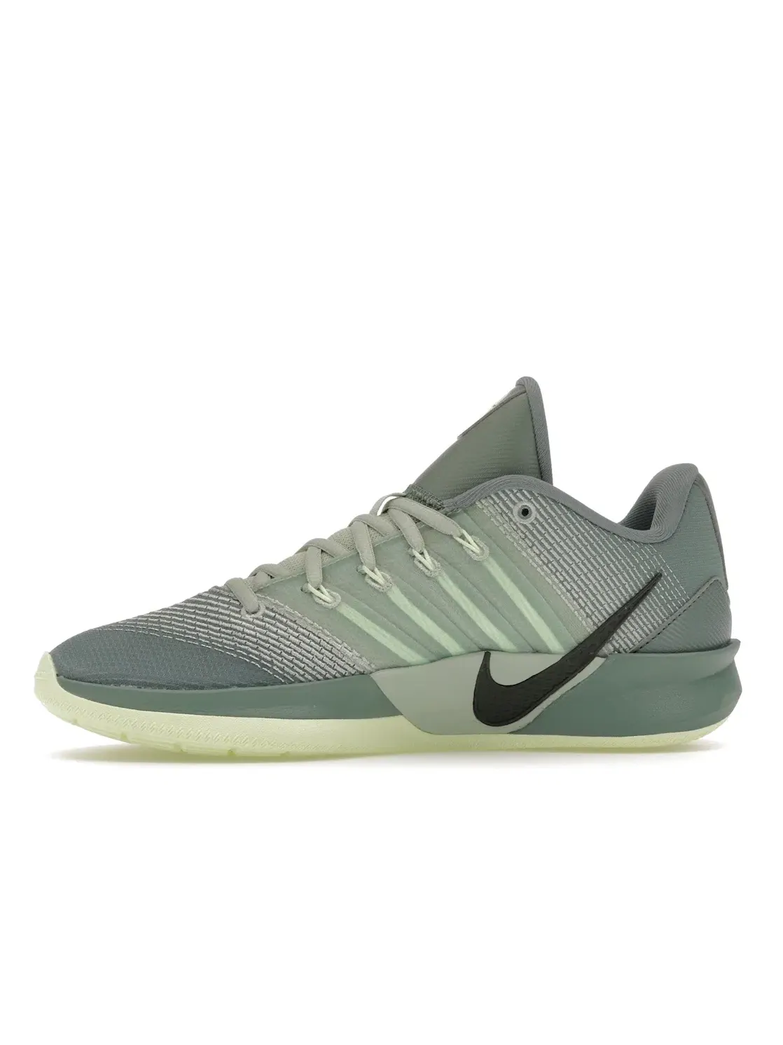 Женские кроссовки для бега Nike Sabrina 3 Nike — изображение 3 из 4, зеленый