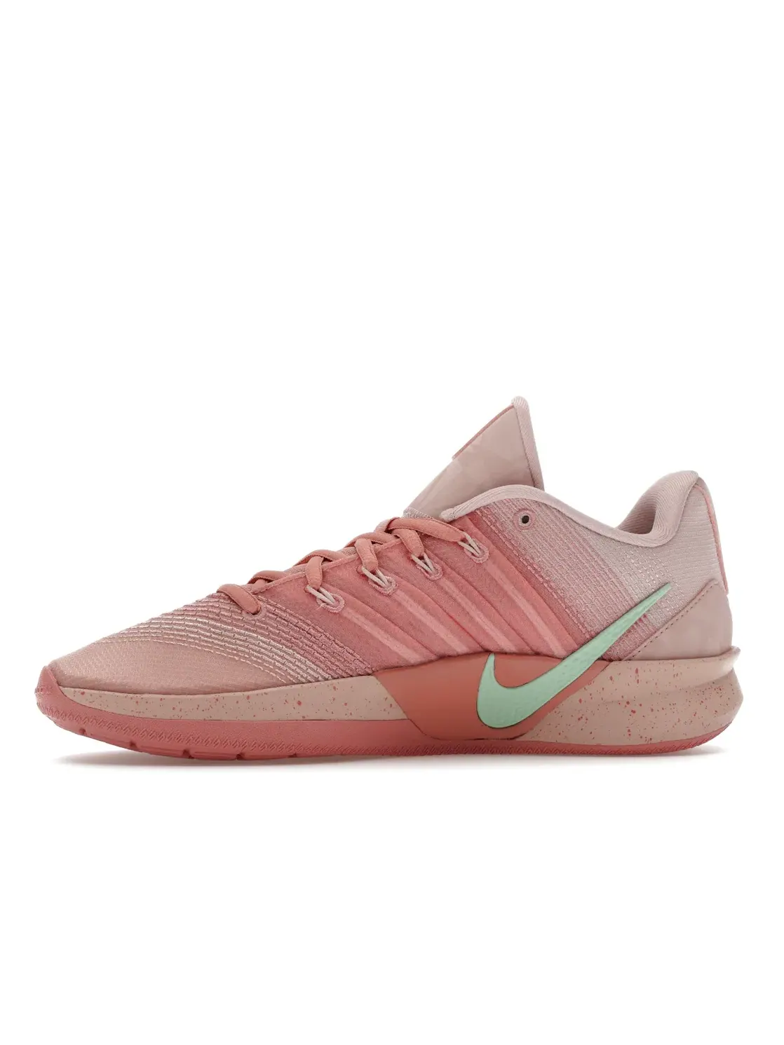 Женские кроссовки для бега Nike Sabrina 3 Nike — изображение 3 из 3, розовый/красный/зеленый