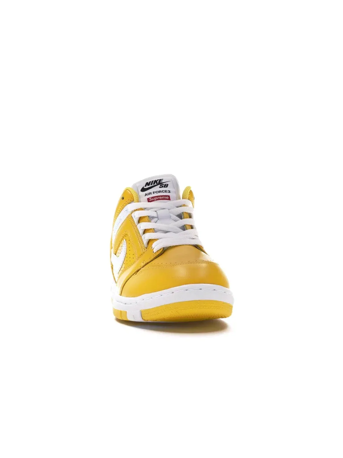 Мужские кроссовки с замшевыми вставками Nike SB Air Force 2 Low Supreme — изображение 2 из 4, белый
