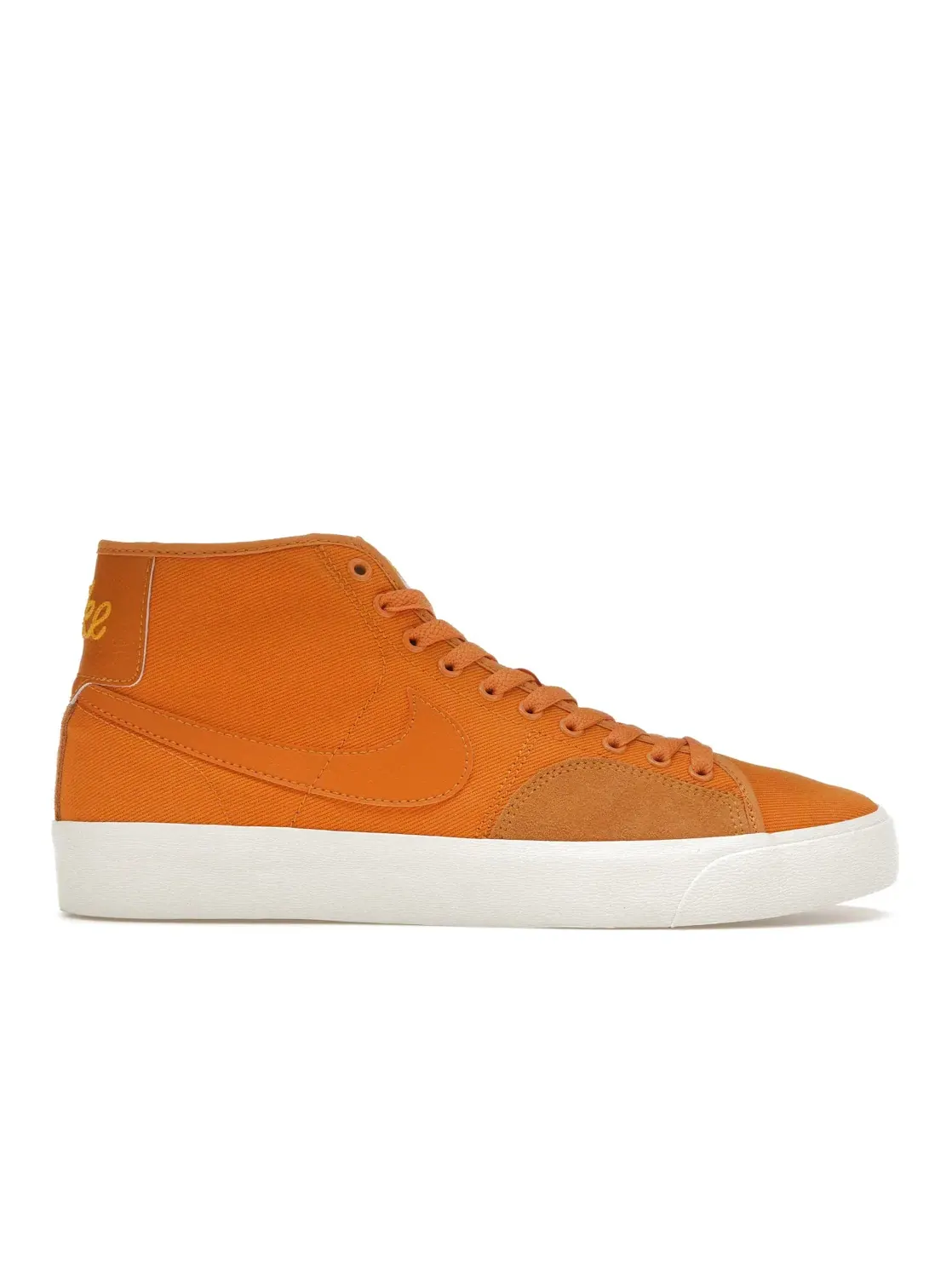Мужские кроссовки Lifestyle Nike SB Blazer Court Mid Premium, Light Curry — изображение 1 из 4