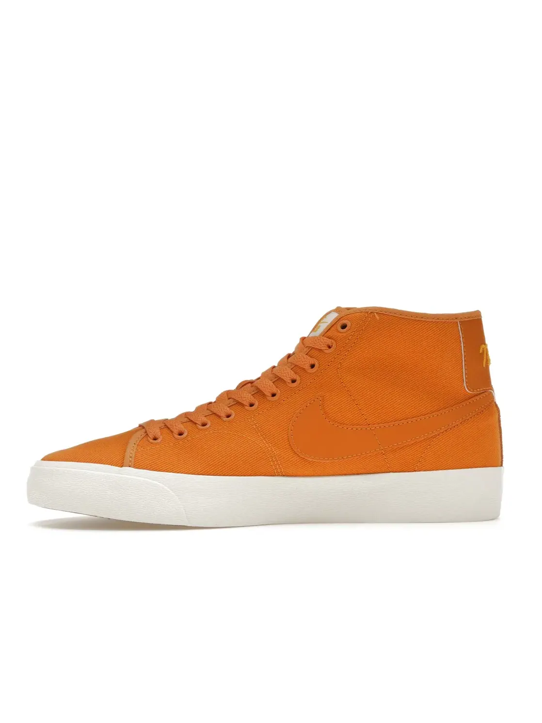 Мужские кроссовки Lifestyle Nike SB Blazer Court Mid Premium, Light Curry — изображение 3 из 4