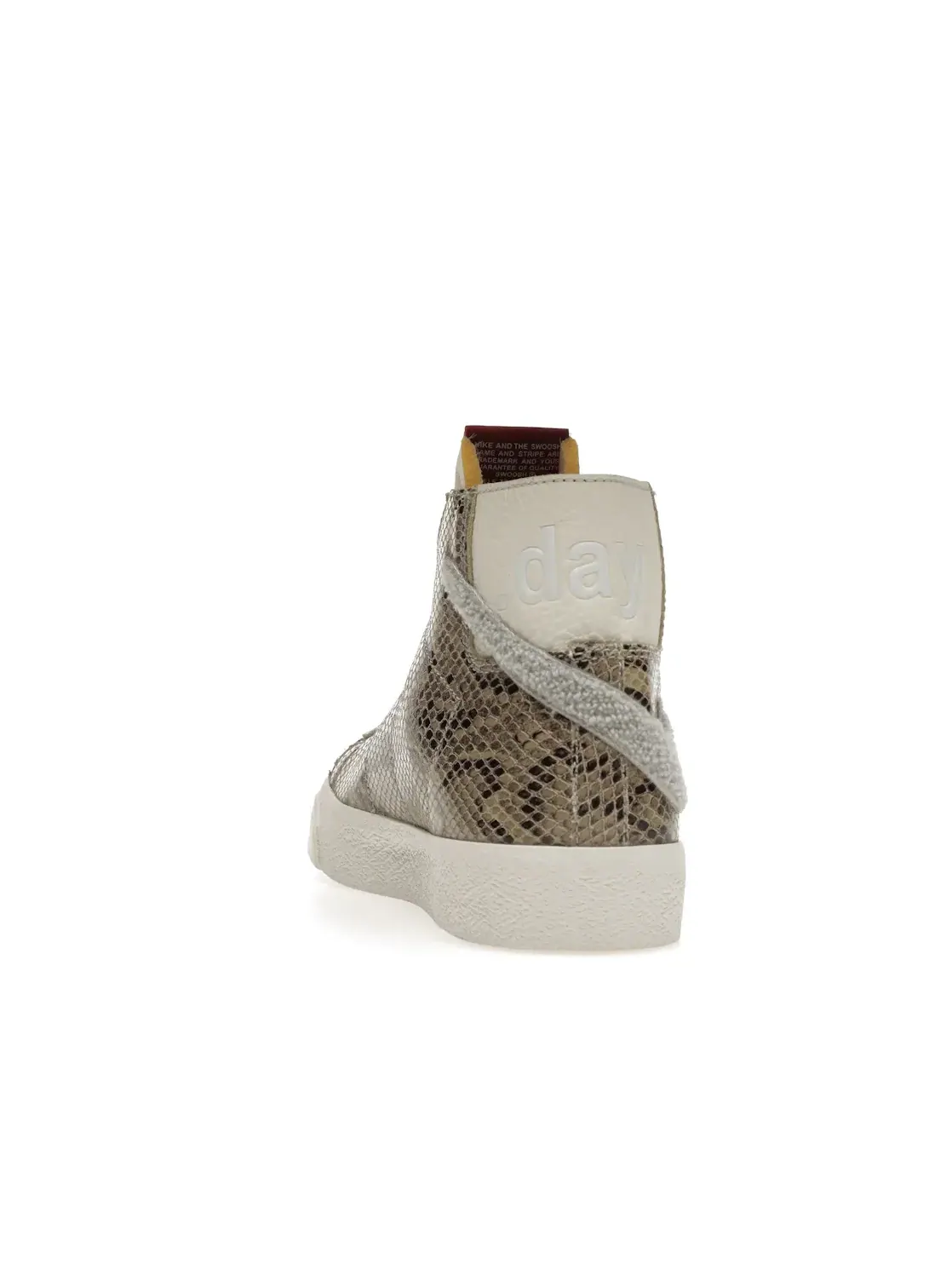 Мужские кроссовки с искусственной змеиной кожей Nike SB Blazer Mid Soulland FRI.day 03 — изображение 4 из 4, белый