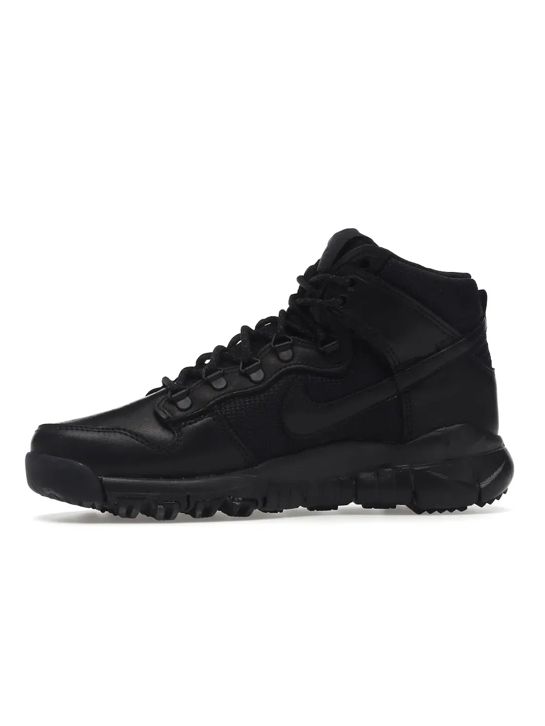 Мужские ботинки высокие Nike SB Dunk High Boot — изображение 3 из 4, черный/черный/черный
