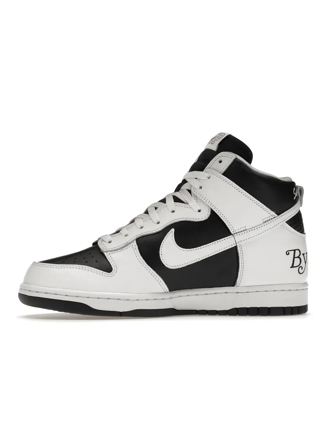 Мужские кроссовки с принтом Nike SB Dunk High Supreme By Any Means Nike — изображение 3 из 4, черный/белый-красный