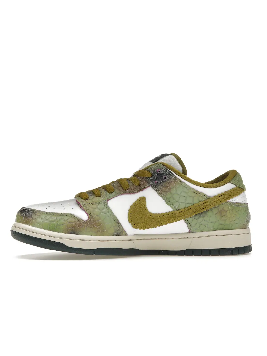 Мужские кроссовки с эффектом износа Nike SB Dunk Low Alexis Sablone Chameleon Nike — изображение 3 из 4, зеленый//белый