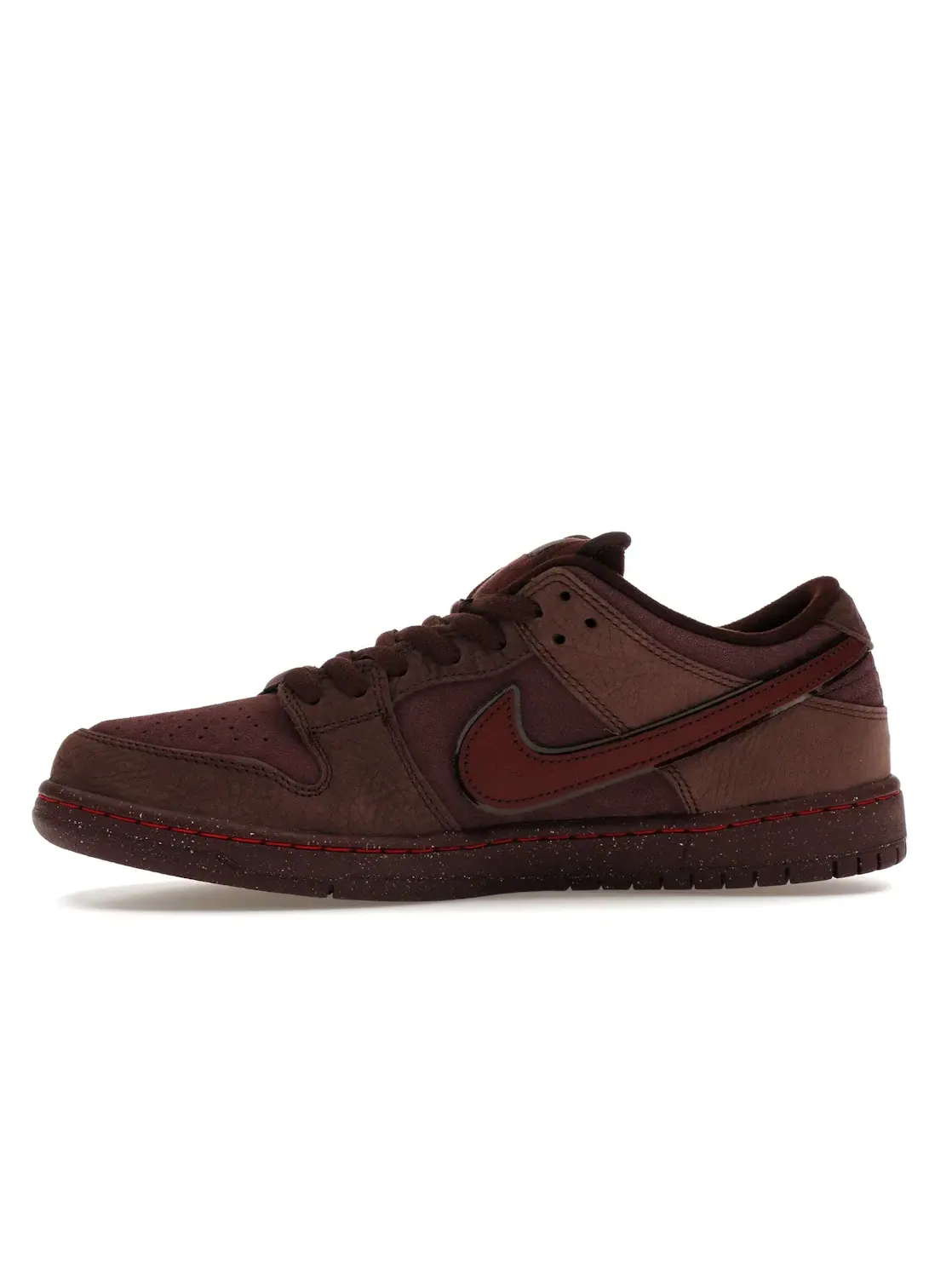 Мужские кроссовки City of Love Nike SB Dunk Low — изображение 3 из 4