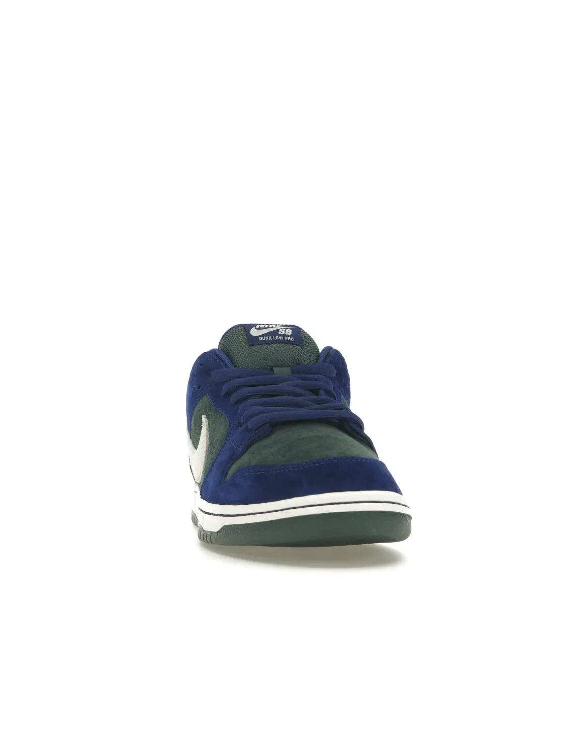 Мужские кроссовки для скейтбординга с замшевым верхом Nike SB Dunk Low Nike — изображение 2 из 4