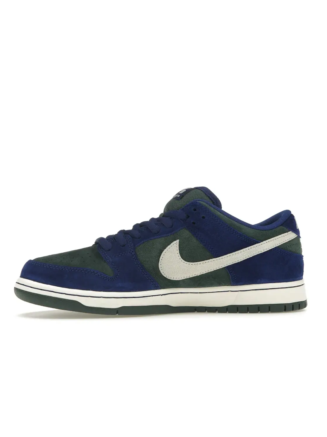 Мужские кроссовки для скейтбординга с замшевым верхом Nike SB Dunk Low Nike — изображение 3 из 4