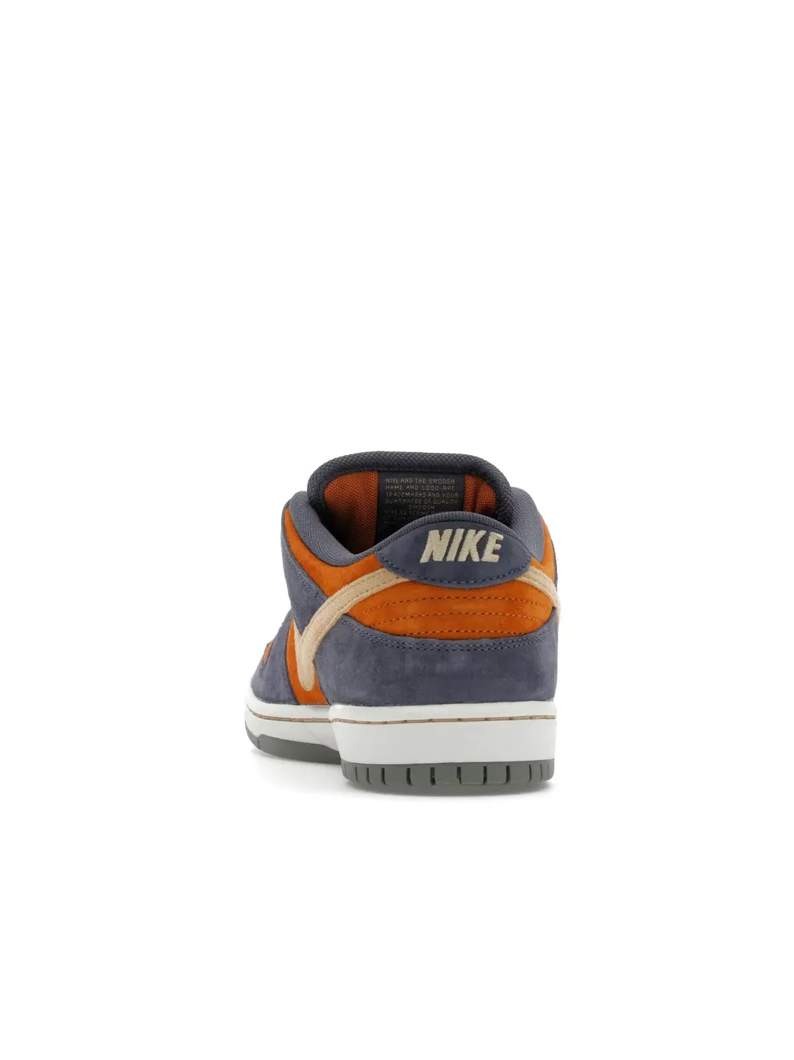 Мужские кроссовки замшевый Nike SB Dunk Low Nike — изображение 4 из 4, светлый///белый/темный