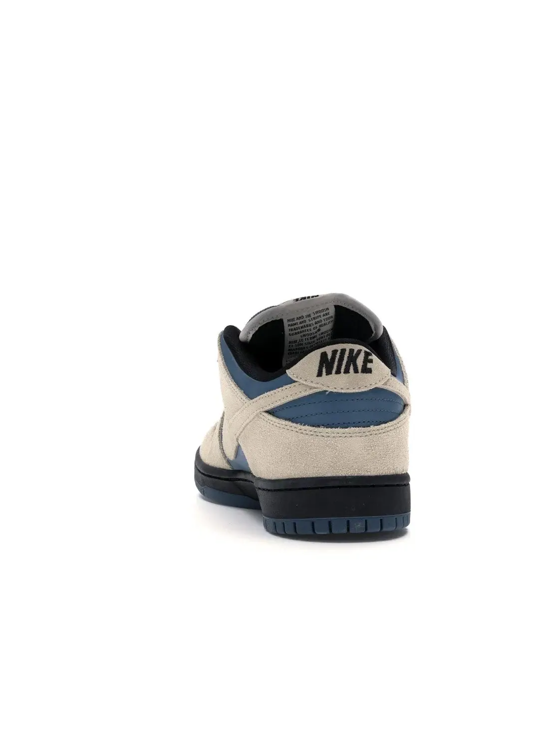 Мужские кроссовки с замшевым верхом Nike SB Dunk Low — изображение 4 из 4