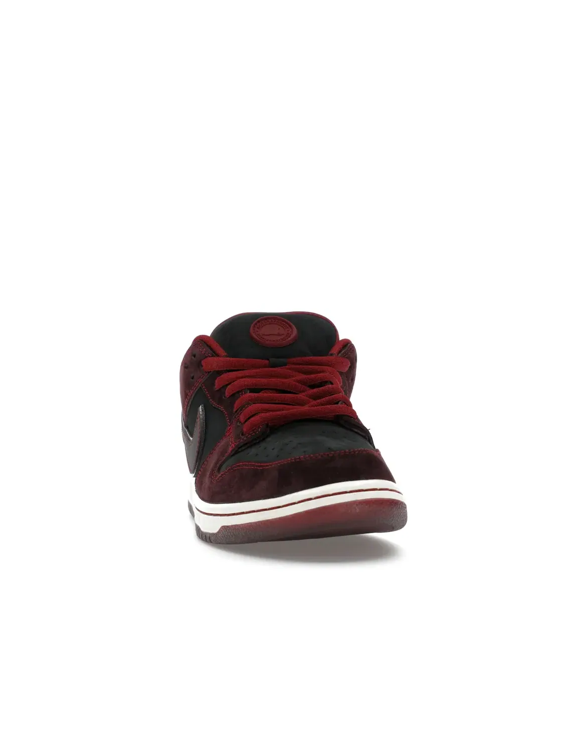 Мужские кроссовки с премиальными материалами Nike SB Dunk Low Nike — изображение 2 из 4, темный-красный
