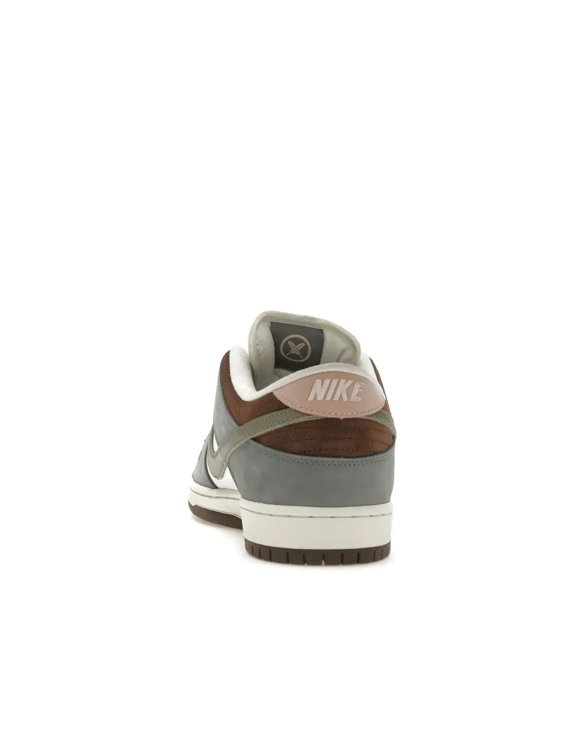 Мужские кроссовки с низким верхом Nike SB Dunk Low Yuto Horigome Nike — изображение 4 из 4, серый/серый