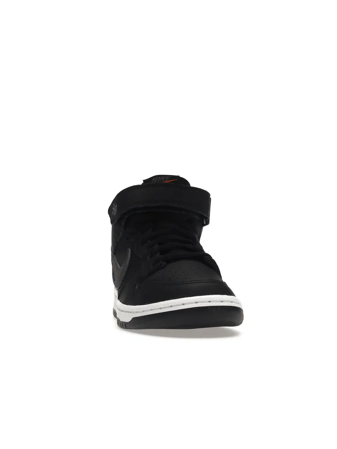 Мужские кроссовки с высоким берцем Nike SB Dunk Mid Nike — изображение 2 из 4