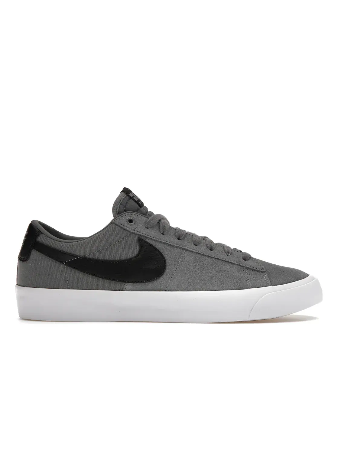 Мужские кроссовки низкие Nike SB Zoom Blazer Low Pro GT Nike — изображение 1 из 4, серый/серый/белый/черный