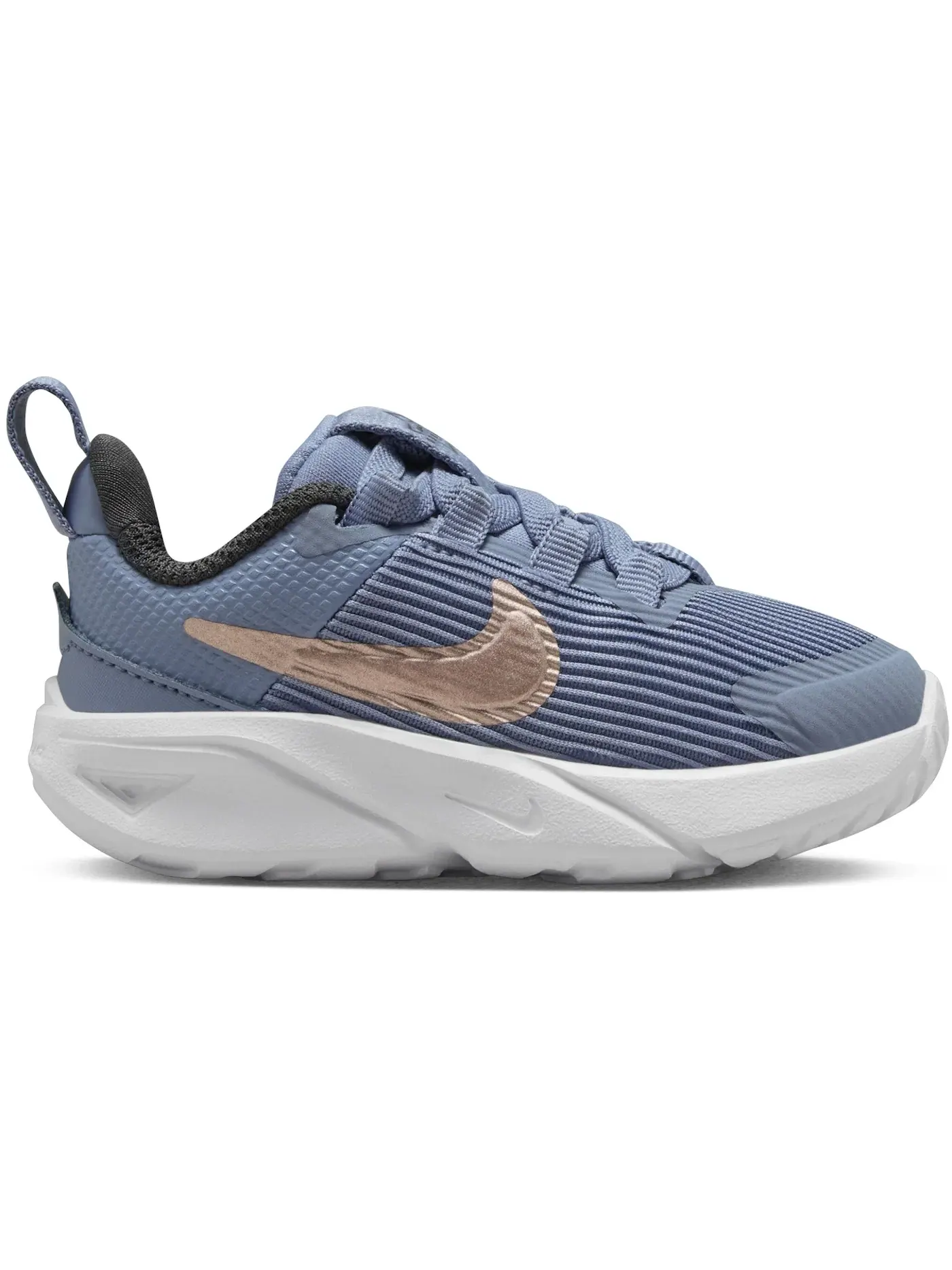 Детские кроссовки для бега с шнуровкой Nike Star Runner 4 Nike — изображение 1 из 1