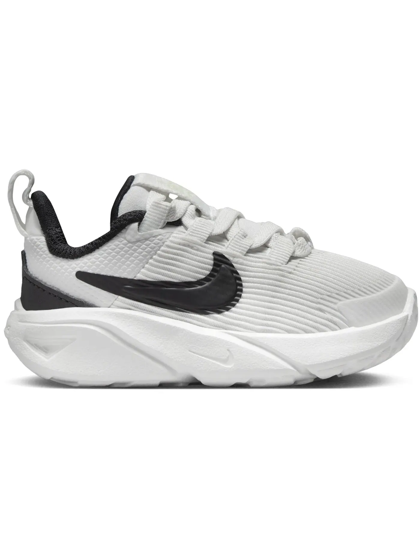 Детские кроссовки беговые Nike Star Runner 4 Nike — изображение 1 из 1, белый белый черный