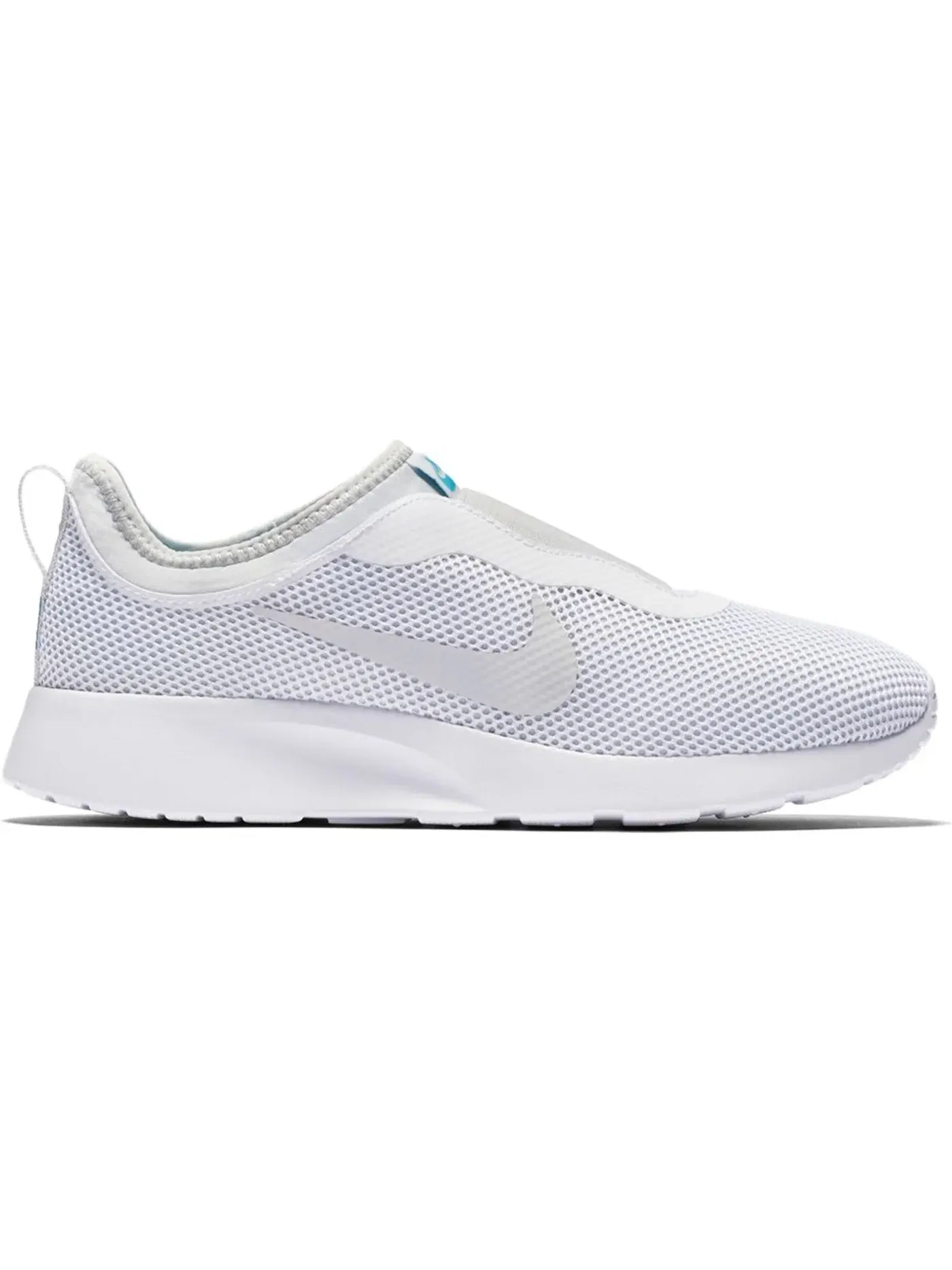 Женские кроссовки повседневные Nike Tanjun Slip — изображение 1 из 1, белый платиновый