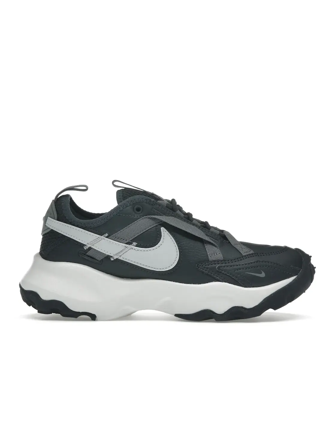 Женские кроссовки Lifestyle Nike TC 7900 — изображение 1 из 4