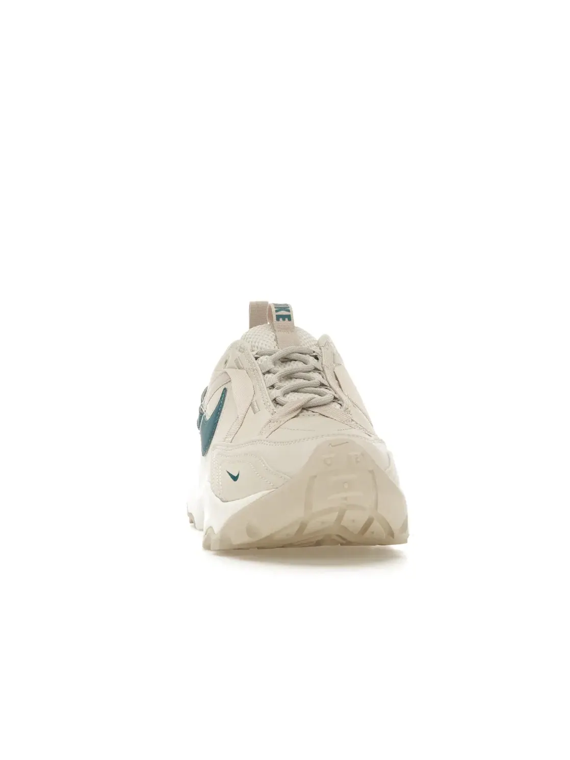 Женские кроссовки Lifestyle Nike TC 7900 — изображение 2 из 4, светлый коричневый