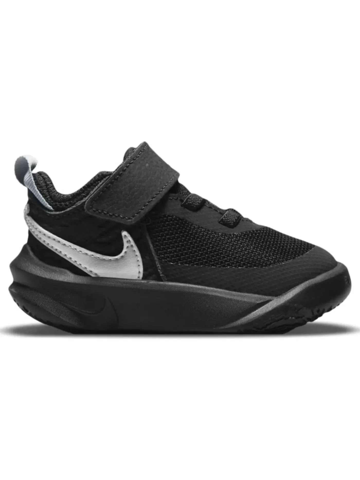 Детские кроссовки для активного спорта Nike Team Hustle D10 Nike — изображение 1 из 1