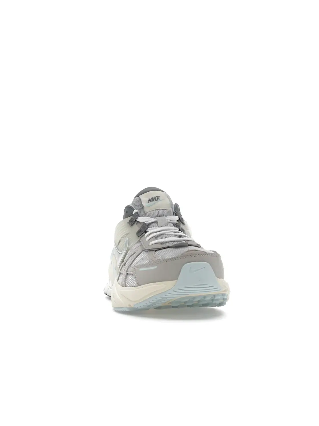 Женские кроссовки Lifestyle V2K Run Nike — изображение 2 из 4