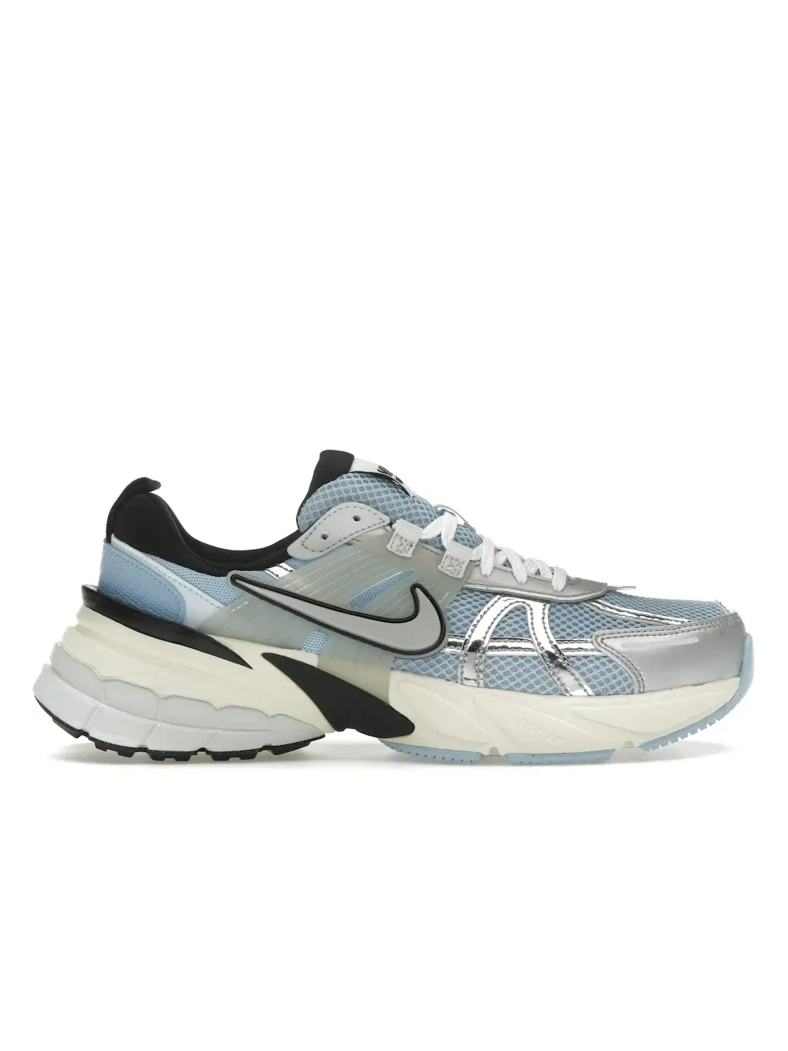 Женские кроссовки Lifestyle Nike V2K Run — изображение 1 из 4