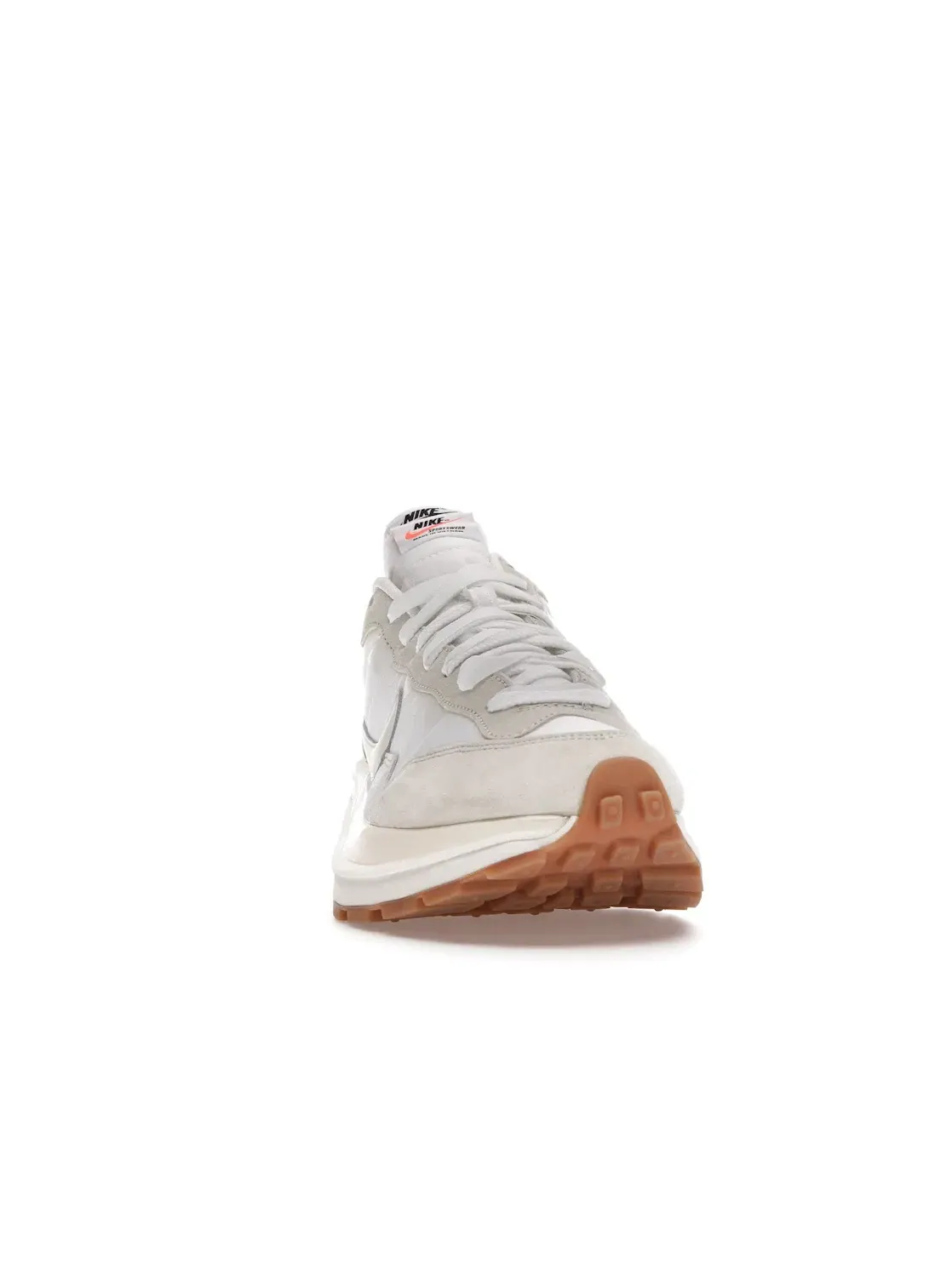 Мужские кроссовки Lifestyle с двойным язычком Nike Vaporwaffle — изображение 2 из 4, белый-белый