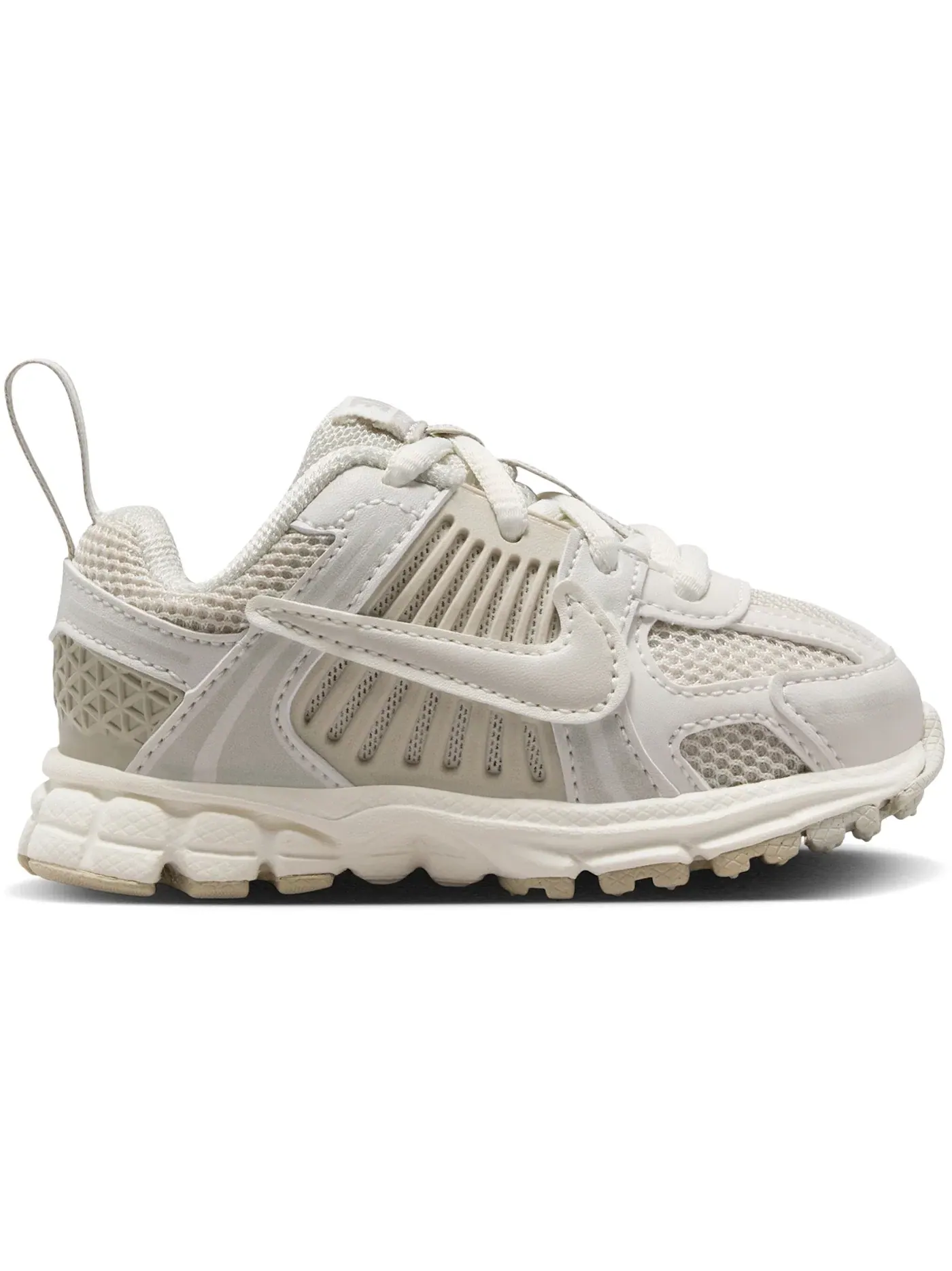 Детские кроссовки Lifestyle Nike Vomero 5 — изображение 1 из 1, кремовый//светлый