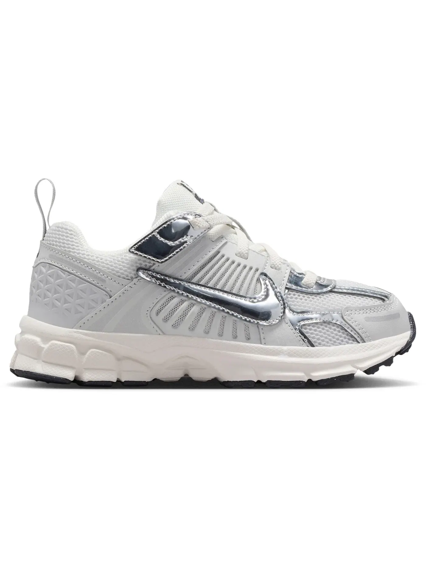 Детские кроссовки Nike Vomero 5, Photon Dust/Gridiron/Sail/Chrome — изображение 1 из 1