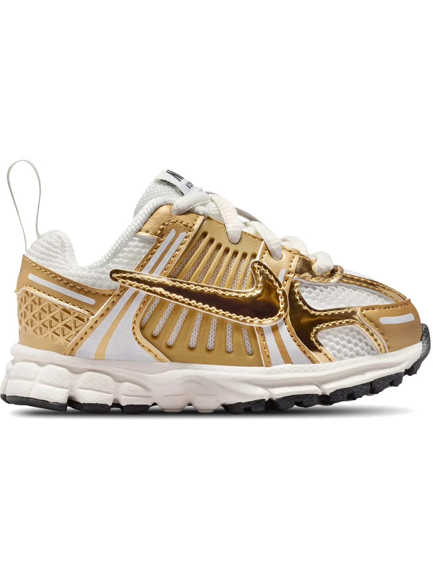 Детские кроссовки Lifestyle с сетчатым верхом Nike Vomero 5 — изображение 1 из 1, металлик золотистый