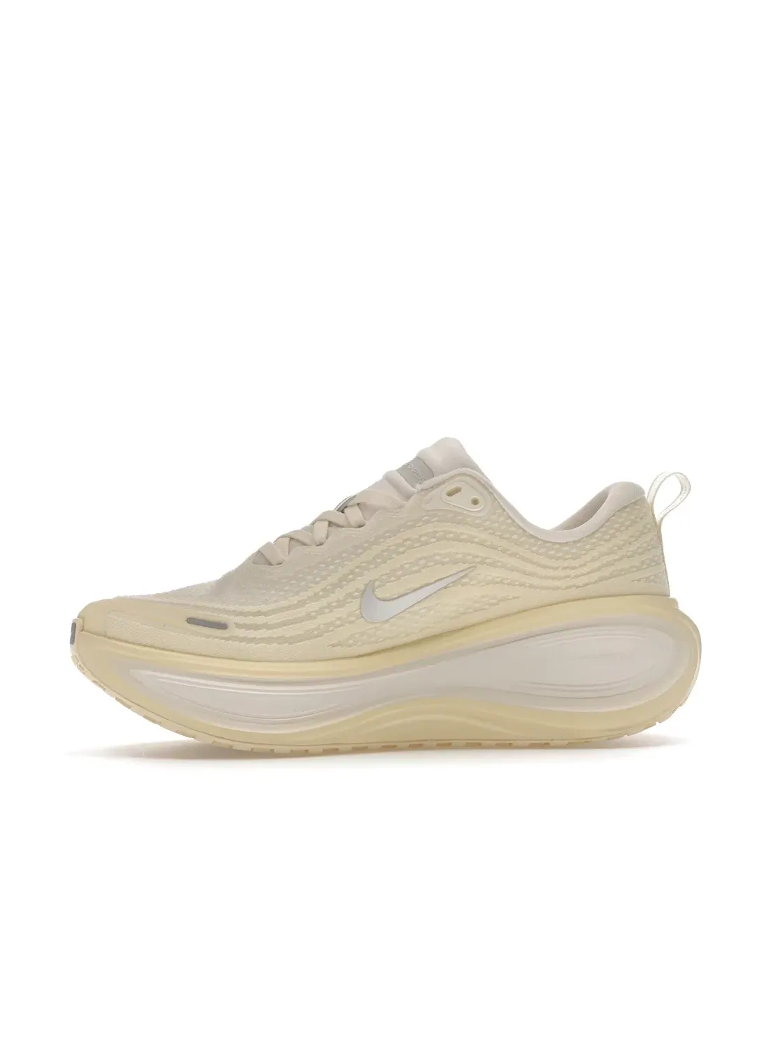 Женские кроссовки для бега Nike Vomero Plus — изображение 3 из 4, белый