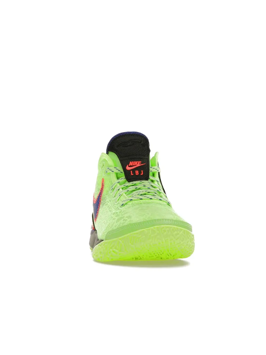 Мужские баскетбольные кроссовки с технологией Zoom Air Nike Zoom LeBron NXXT Gen — изображение 2 из 4