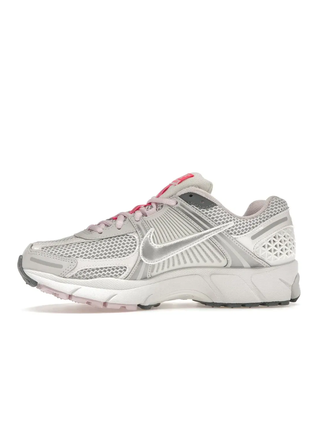 Женские кроссовки с сетчатым верхом Nike Zoom Vomero 5 — изображение 3 из 4, белый/розовый