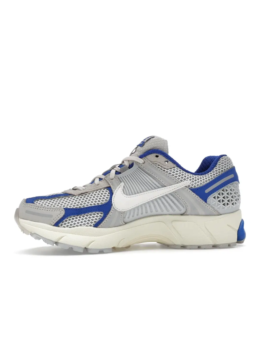 Женские кроссовки Nike Zoom Vomero 5 — изображение 3 из 4, белый
