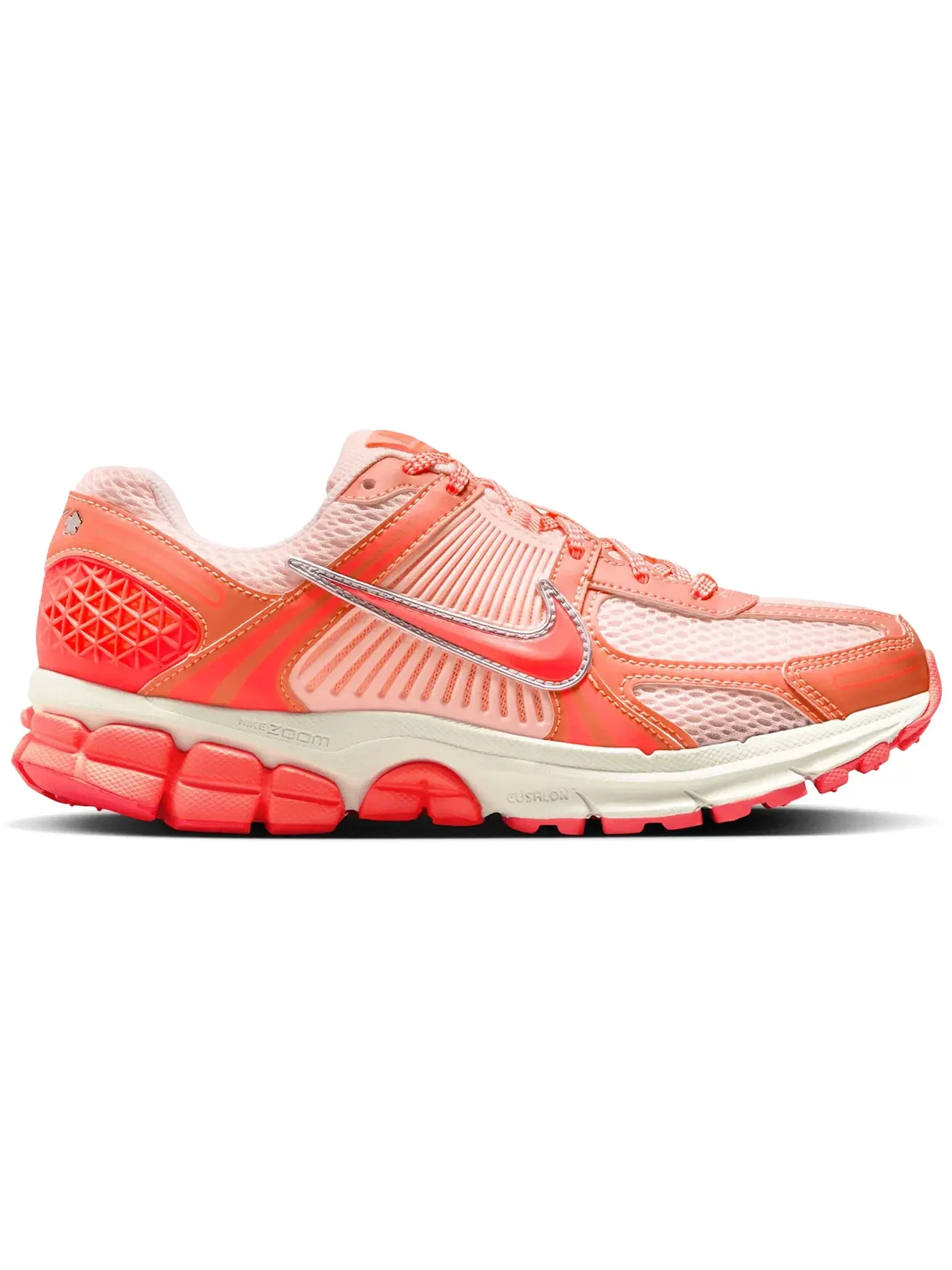 Женские кроссовки для повседневной носки Nike Zoom Vomero 5, Crimson Tint/Hot Lava — изображение 1 из 1