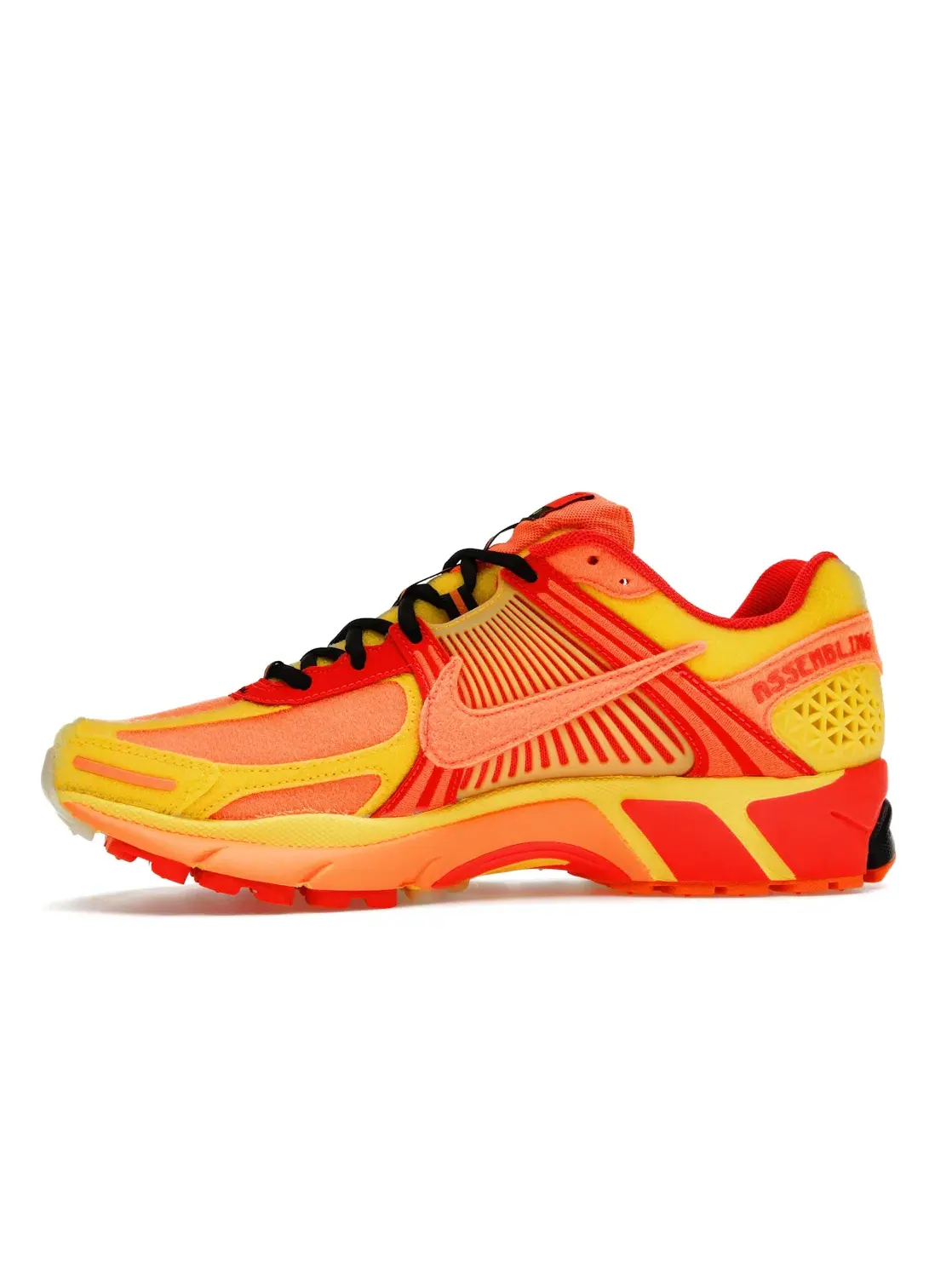 Мужские кроссовки с амортизацией Nike Zoom Vomero 5 — изображение 3 из 4, яркий/оранжевый/желтый