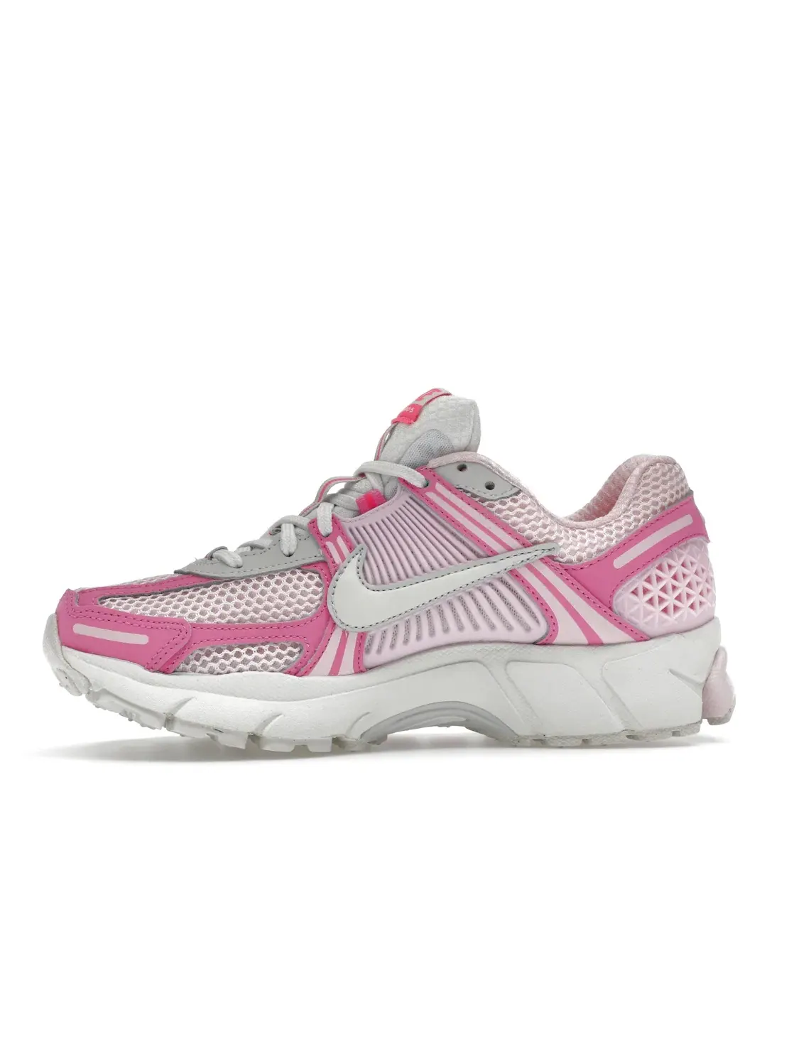 Женские кроссовки с открытой сеткой Nike Zoom Vomero 5 — изображение 3 из 4