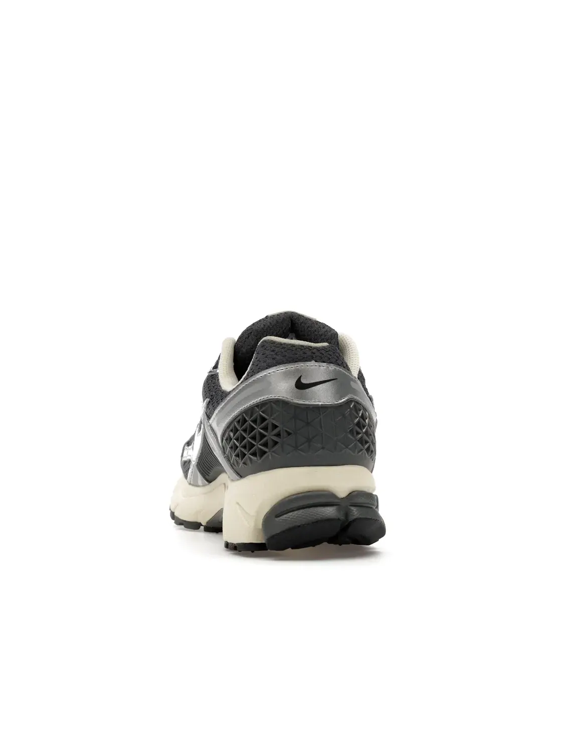 Мужские кроссовки Lifestyle с металлическим покрытием Nike Zoom Vomero 5 — изображение 4 из 4