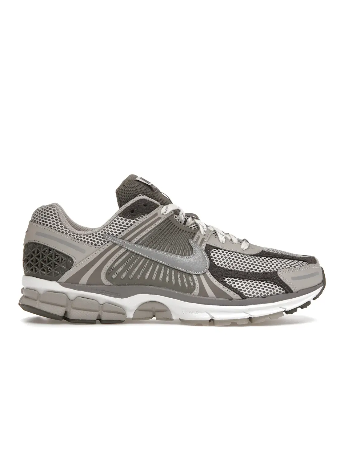 Мужские кроссовки с сетчатым верхом Nike Zoom Vomero 5 — изображение 1 из 4