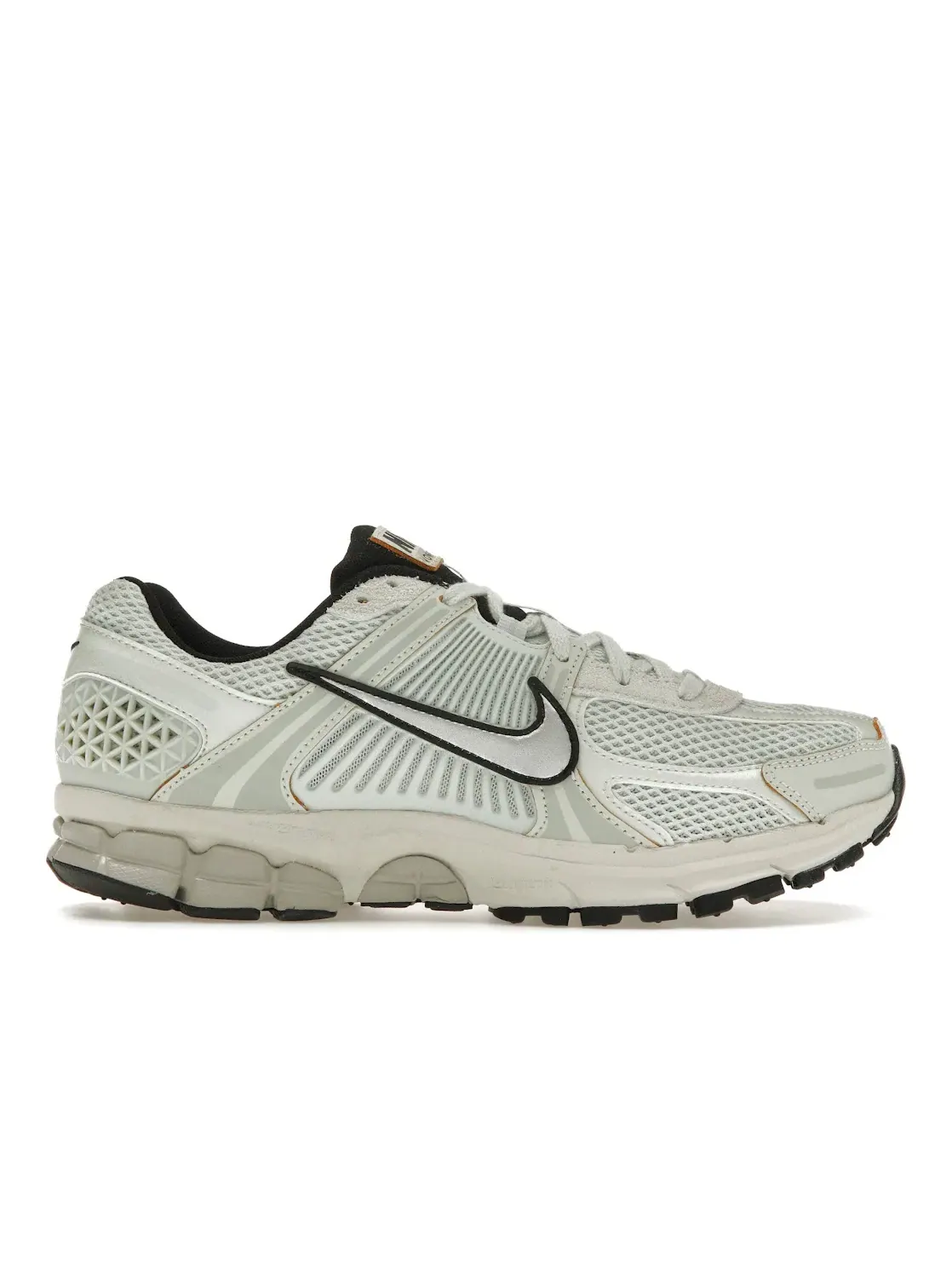 Женские кроссовки с амортизацией Nike Zoom Vomero 5 — изображение 1 из 4